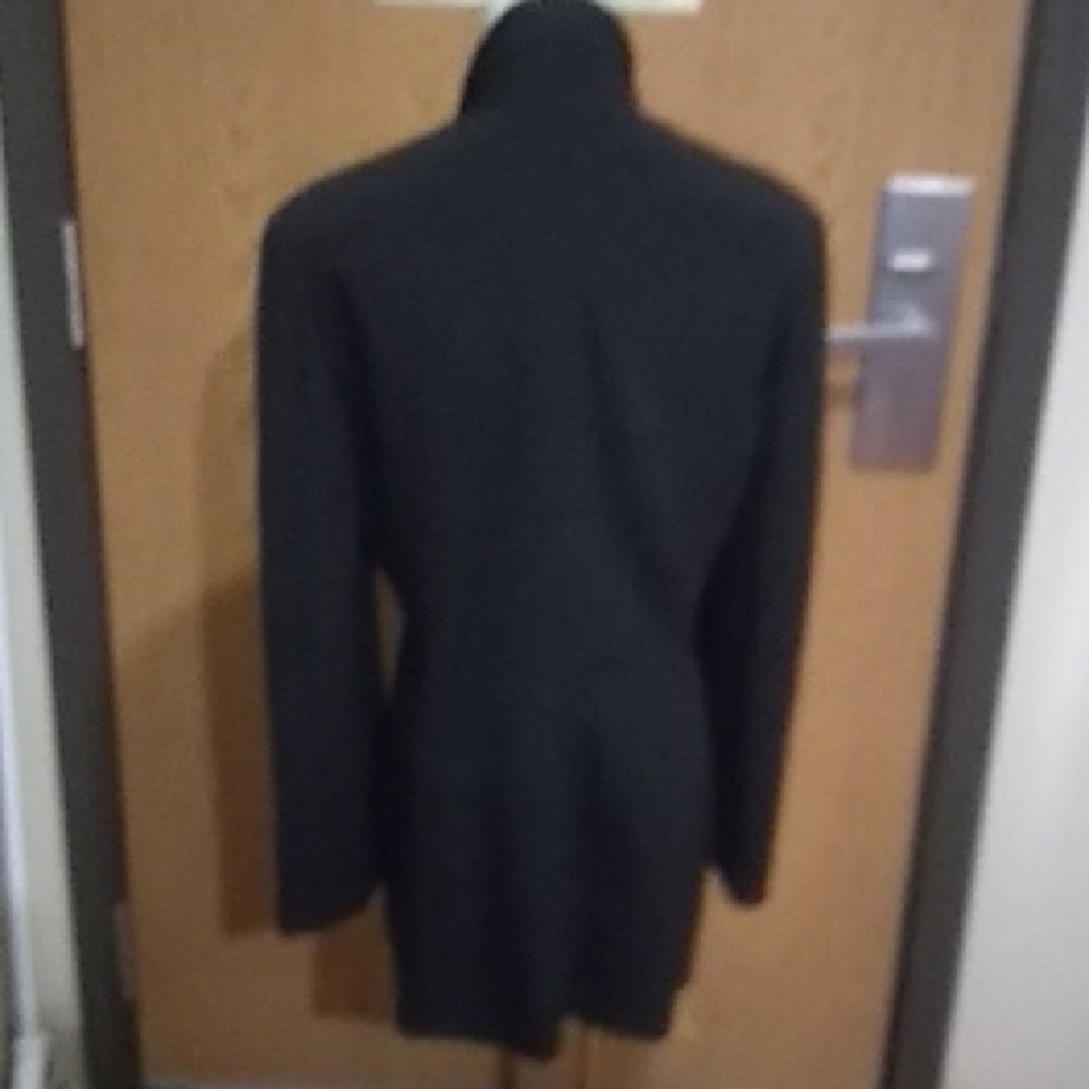 Badgley Mischka Classic Black Blazer - Picture 5 of 7
